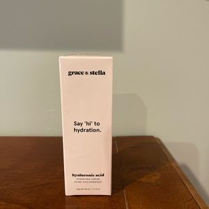 Grace & Stella Say ‘hi’ to Hydration